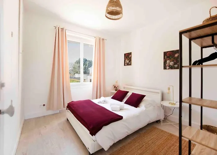 Jolie Maison Sur Orleans, Parking & Climatisation