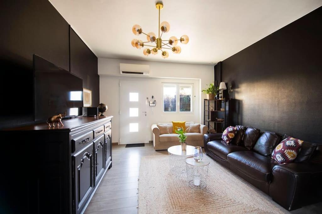 Appartement Jolie Maison Sur Orleans, Parking & Climatisation *